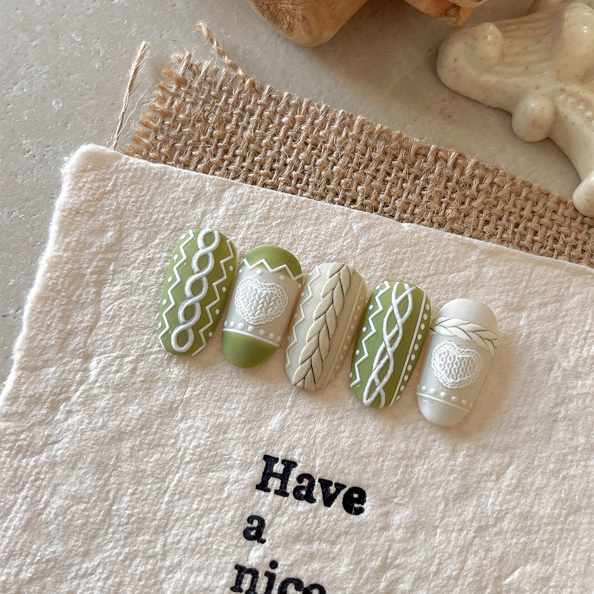 a5fb6961-626b-4b92-9842-94a93c9d40ef