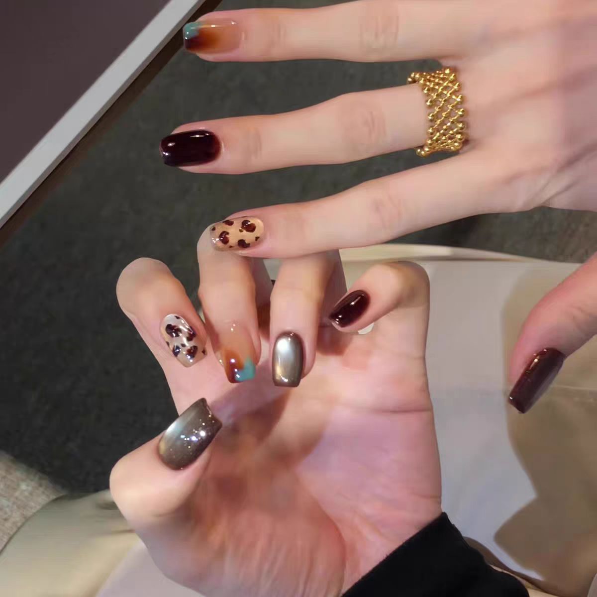Handmade Wearable Nail Tips｜Autumn/Winter New Arrival: Dark Amber Gradient Leopard Print Cat Eye Nail Tips